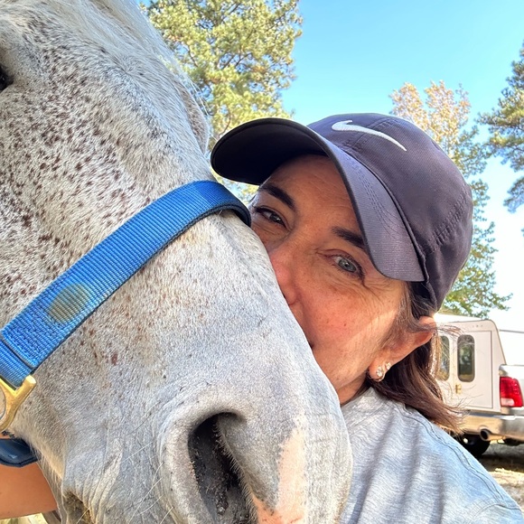 Meet your Posher, Kellie - Picture 1 of 4